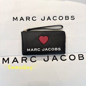 Marc Jacobs Valentine's Day Heart Pebbled Leather Wristlet